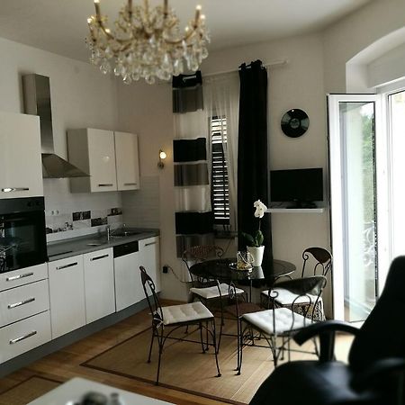 Ana Apartment プーラ エクステリア 写真