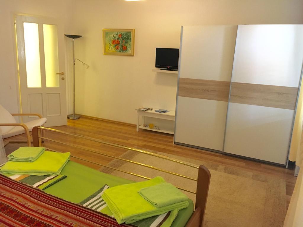 Ana Apartment プーラ エクステリア 写真
